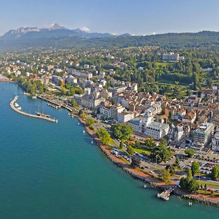 Intimement Lac Évian-les-Bains Exteriör bild