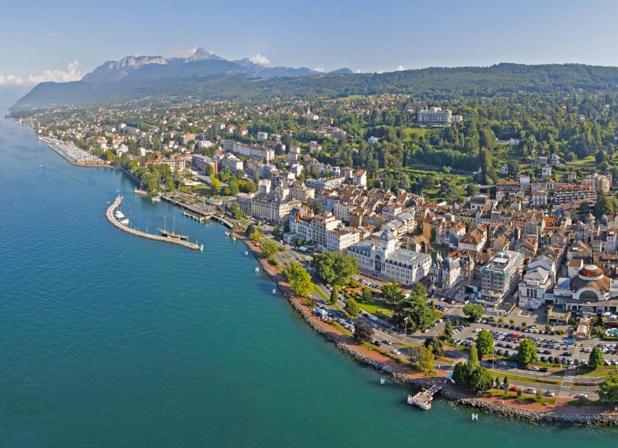 Intimement Lac Évian-les-Bains Exteriör bild